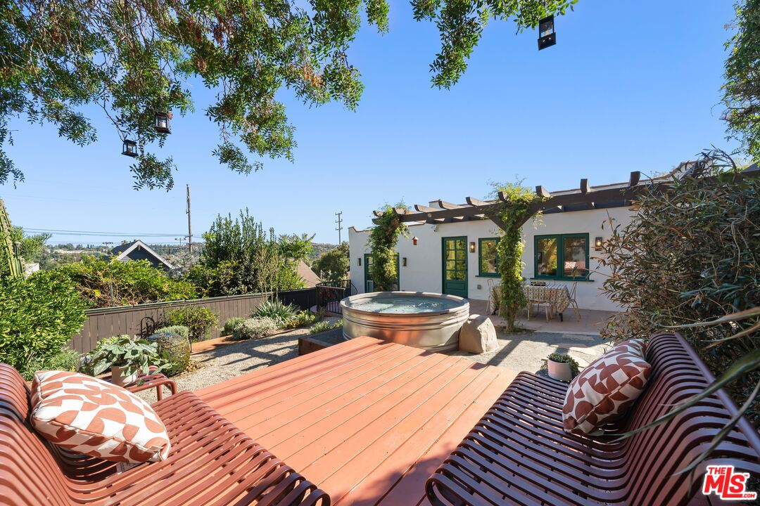 6132 Mount Angelus Dr