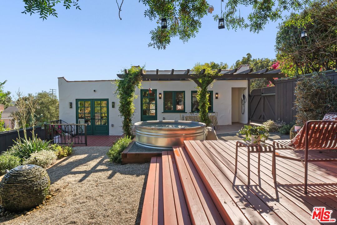 6132 Mount Angelus Dr