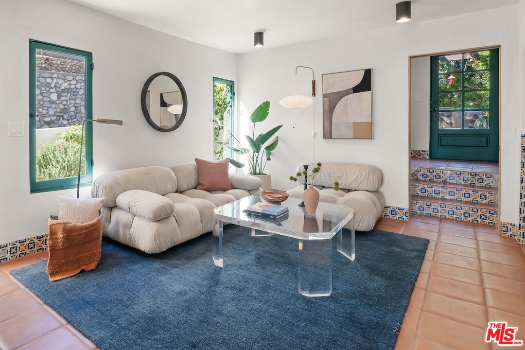 6132 Mount Angelus Dr