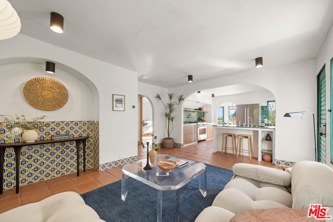 6132 Mount Angelus Dr