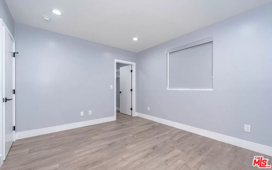 1947 N Vista Del Mar Ave