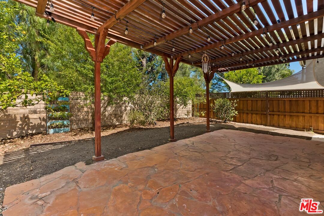 4210 Lost Springs Dr