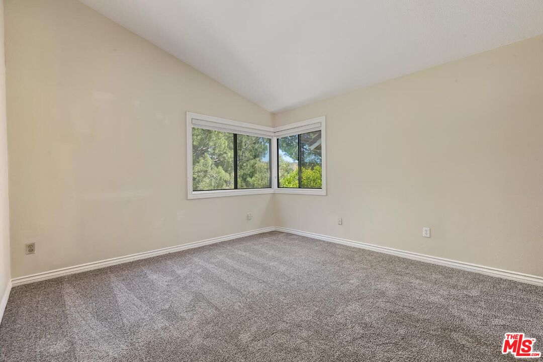 4210 Lost Springs Dr