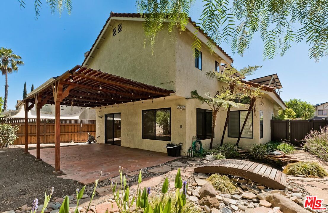 4210 Lost Springs Dr