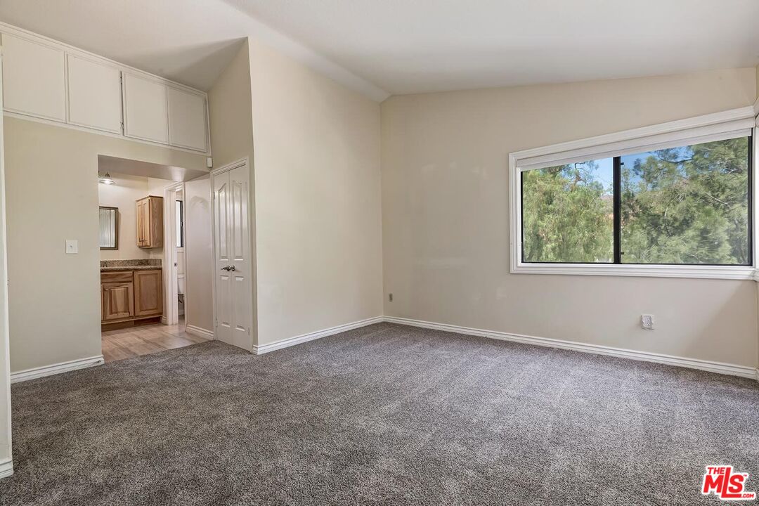 4210 Lost Springs Dr