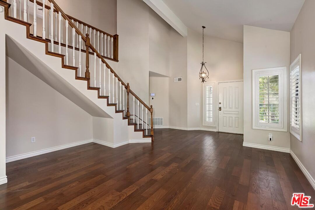 4210 Lost Springs Dr