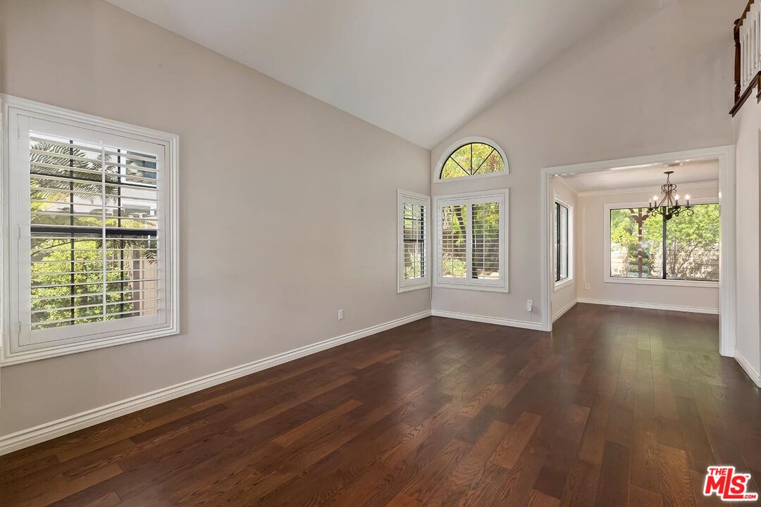 4210 Lost Springs Dr