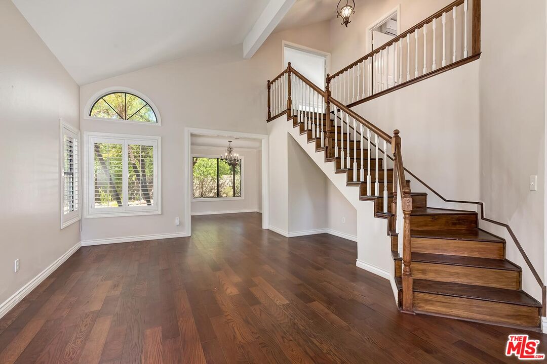 4210 Lost Springs Dr