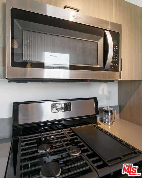 2922 HAUSER BLVD Unit: 3