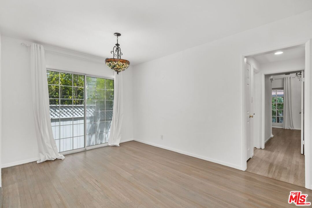 4442 Saint Clair Ave