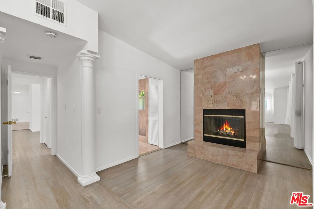 4442 Saint Clair Ave