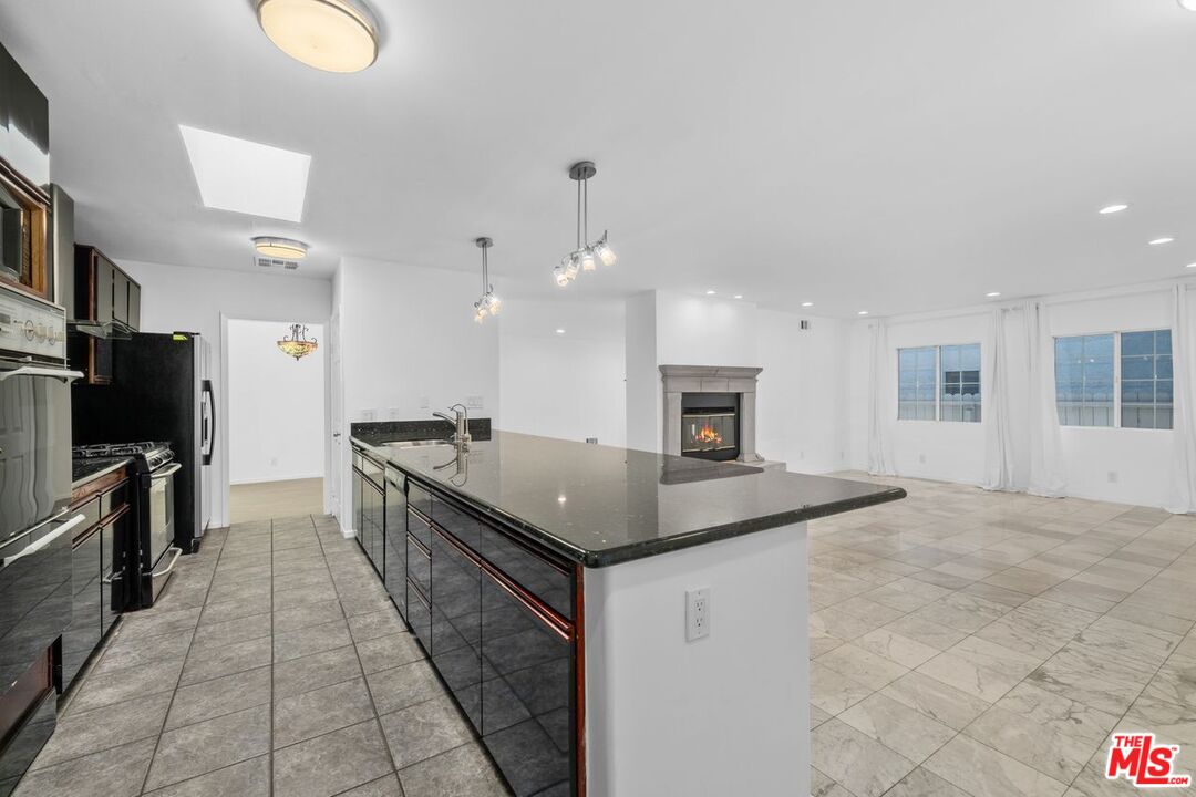 4442 Saint Clair Ave