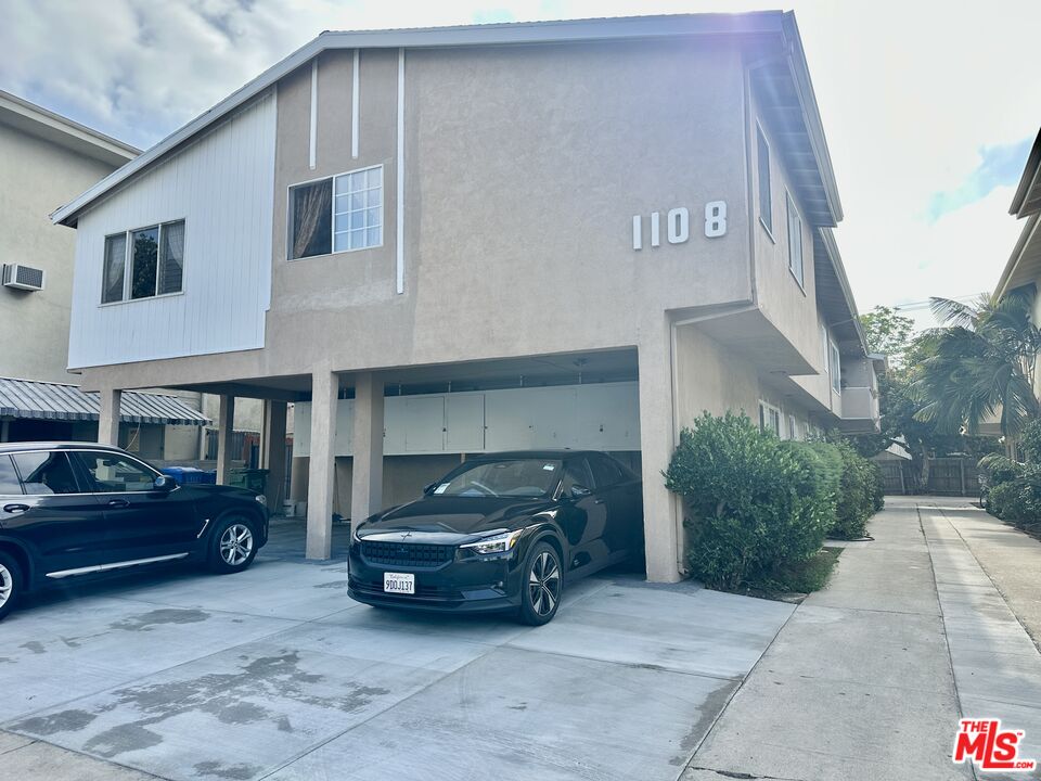 1108 S Sherbourne Dr Unit: 1