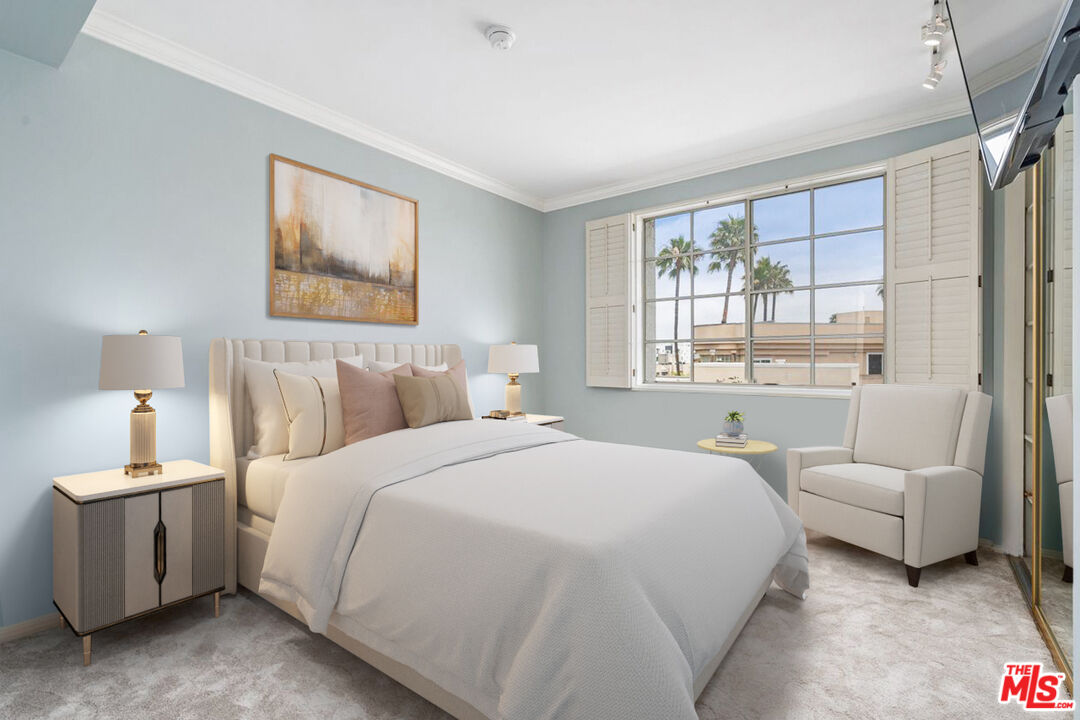 1375 Kelton Ave Unit: 402