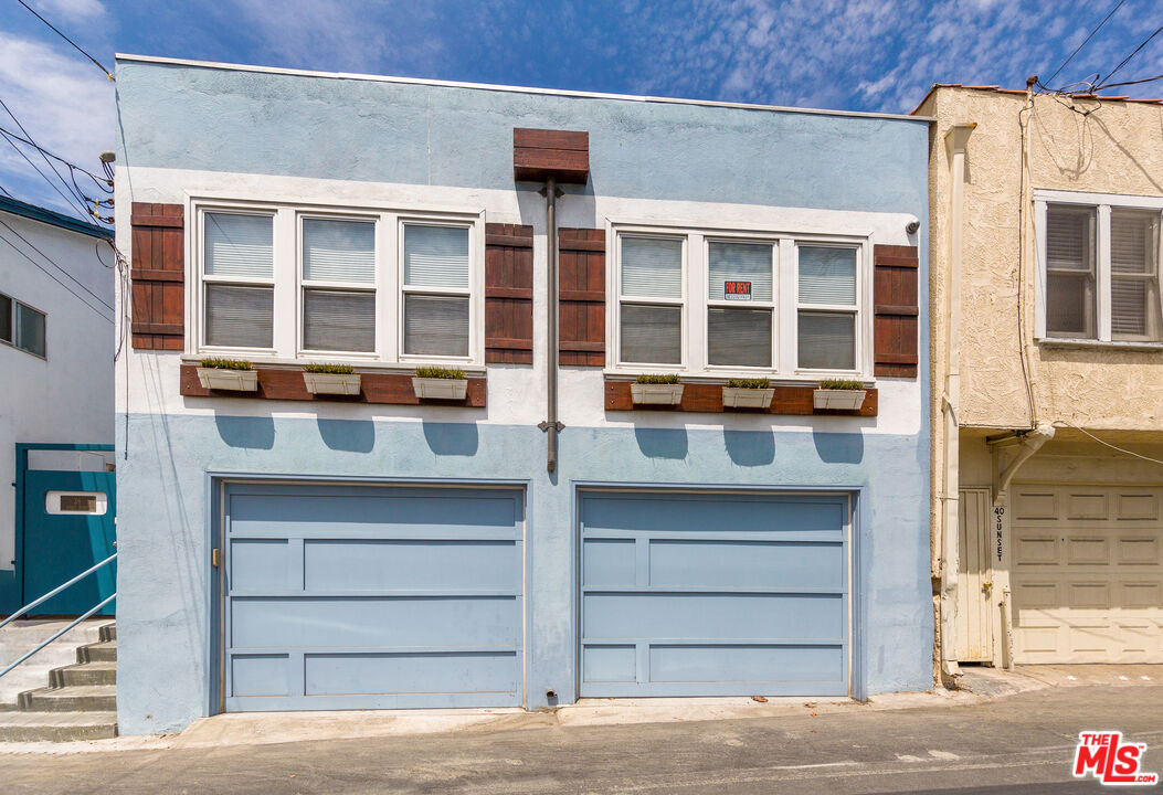 38 Sunset Ave Unit: B