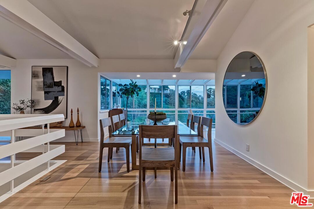 9316 Beverly Crest Dr