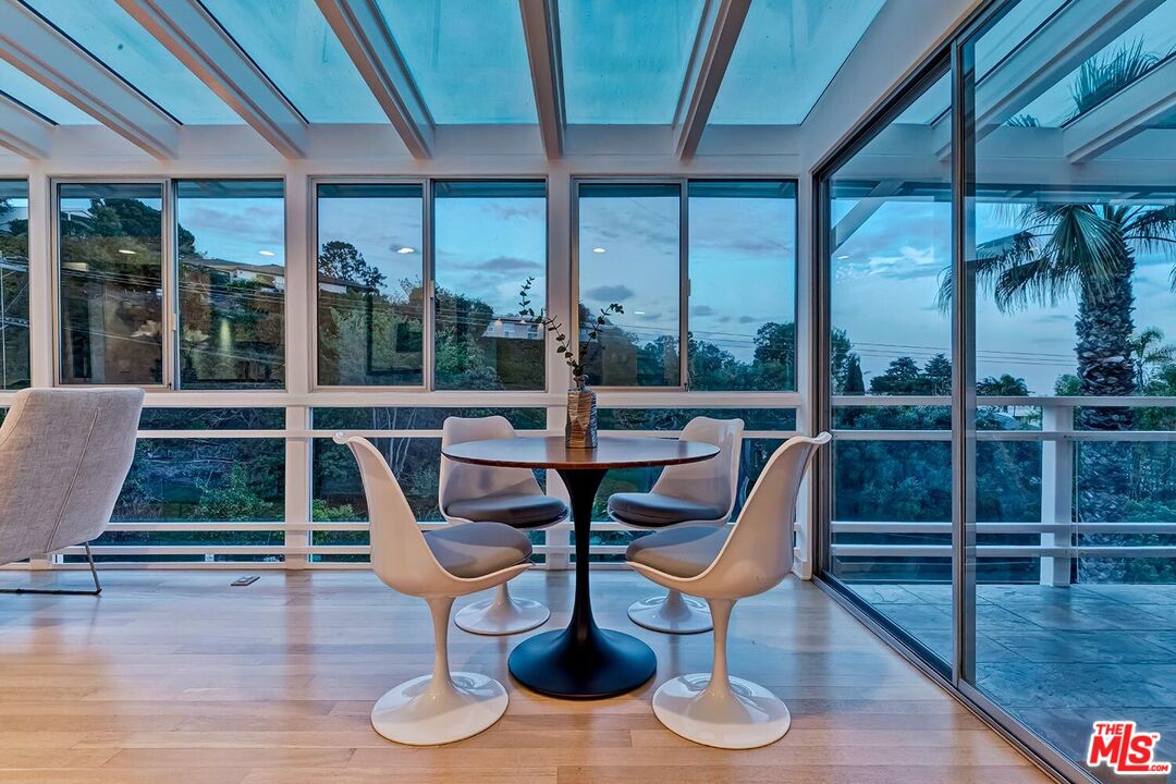 9316 Beverly Crest Dr