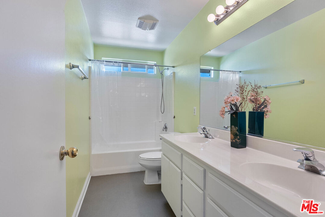 15830 Alisa Viejo Ct