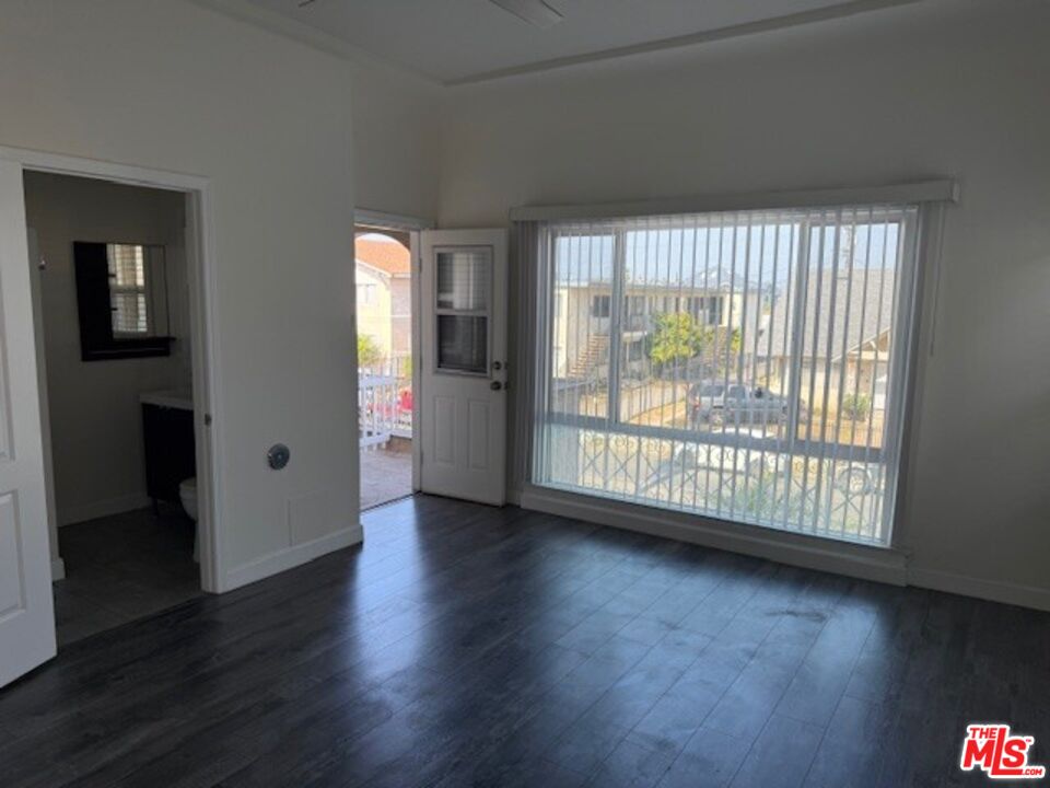 1406 2nd Ave Unit: 1406 1/2