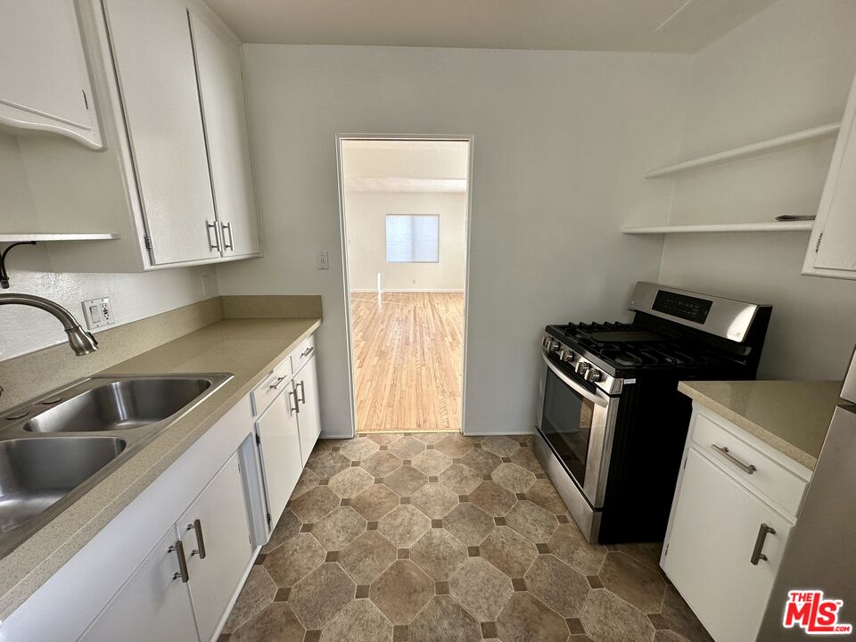 623 Ashland Ave Unit: 1