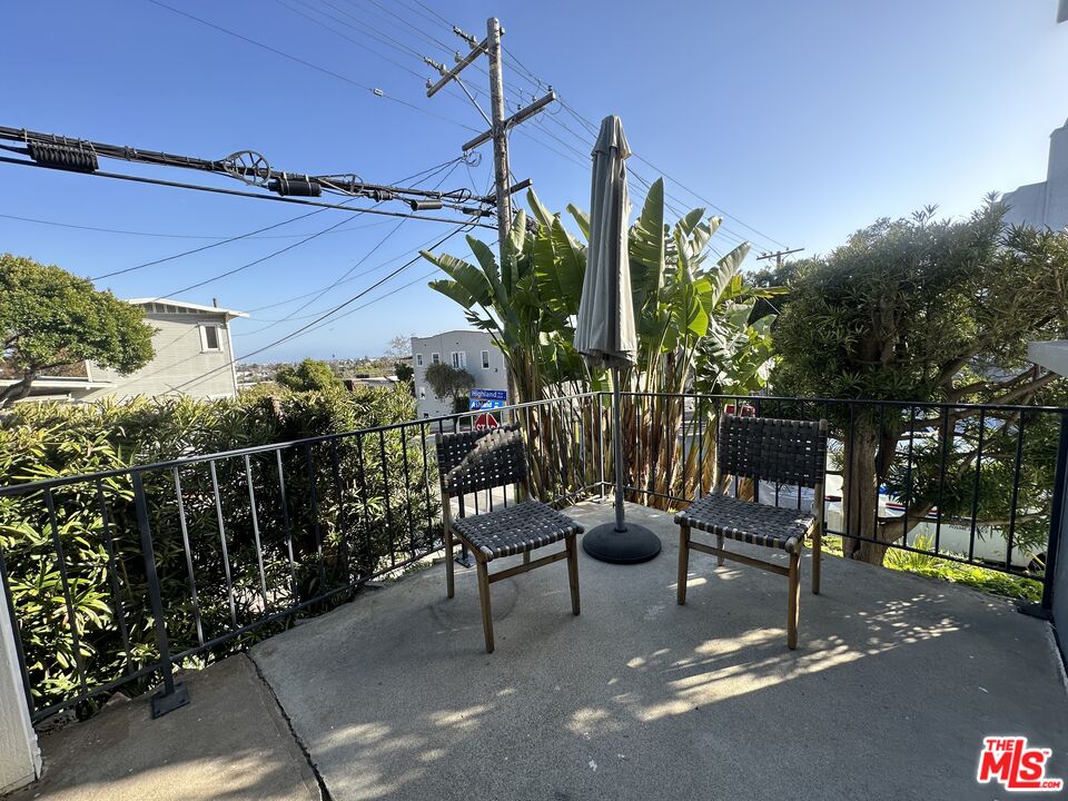 623 Ashland Ave Unit: 1