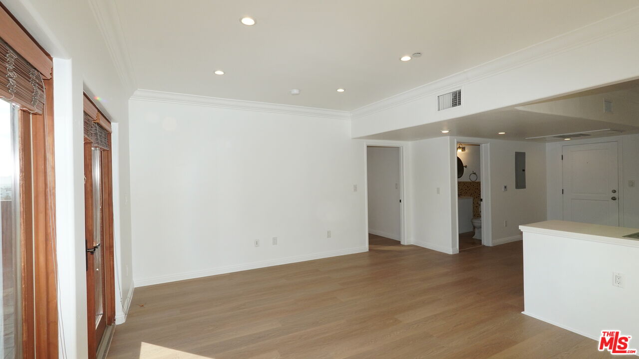 930 S Robertson Blvd Unit: 603