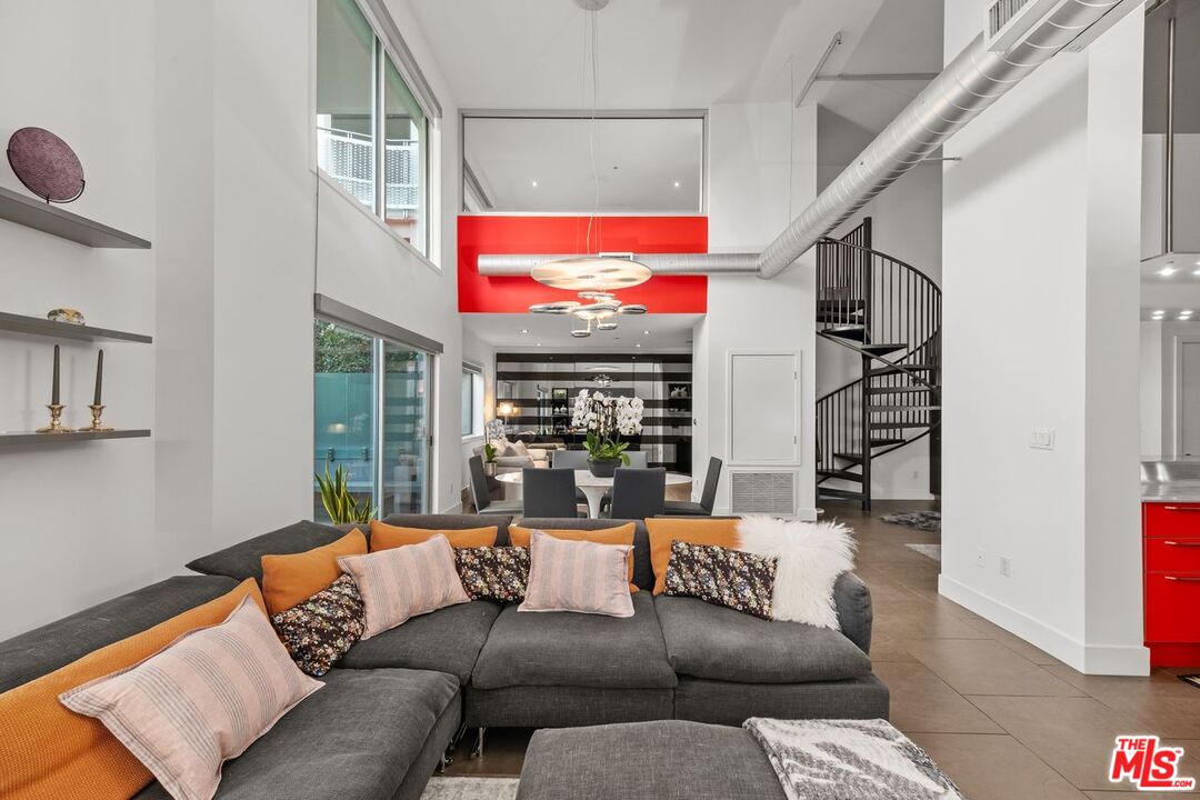 1700 Sawtelle Blvd Unit: 115