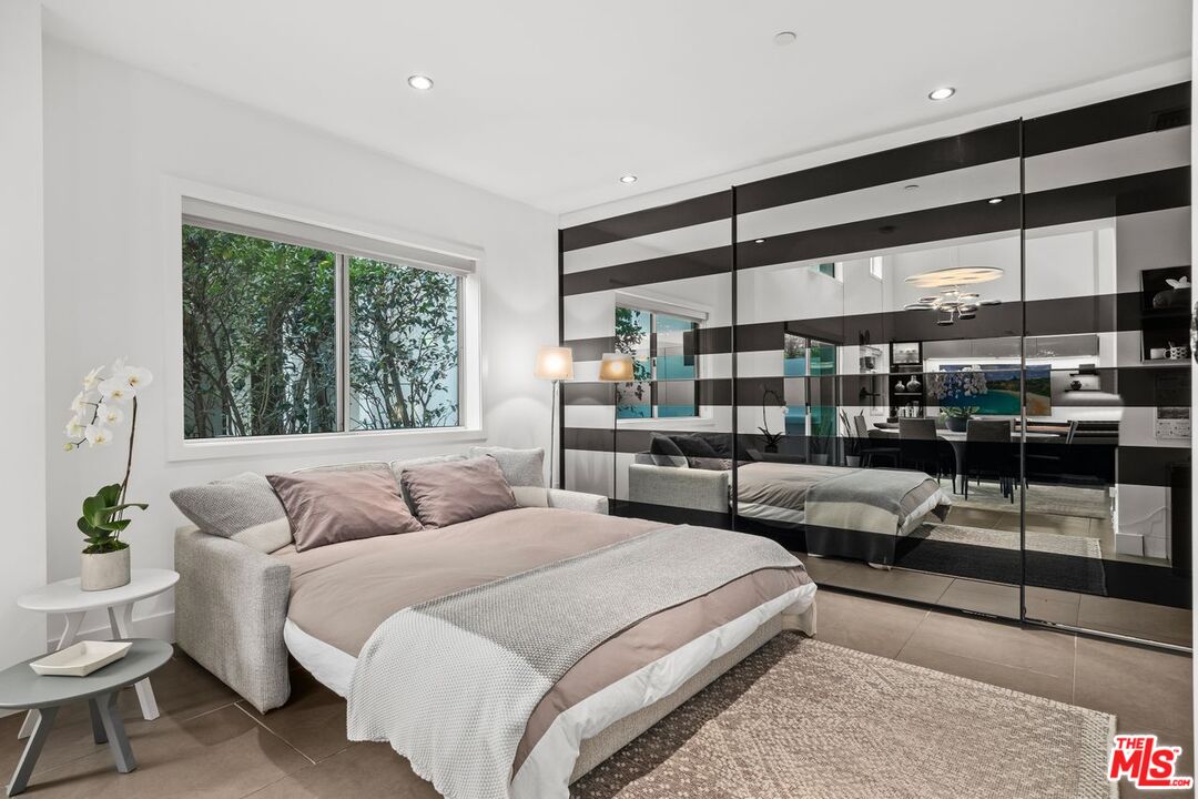 1700 Sawtelle Blvd Unit: 115