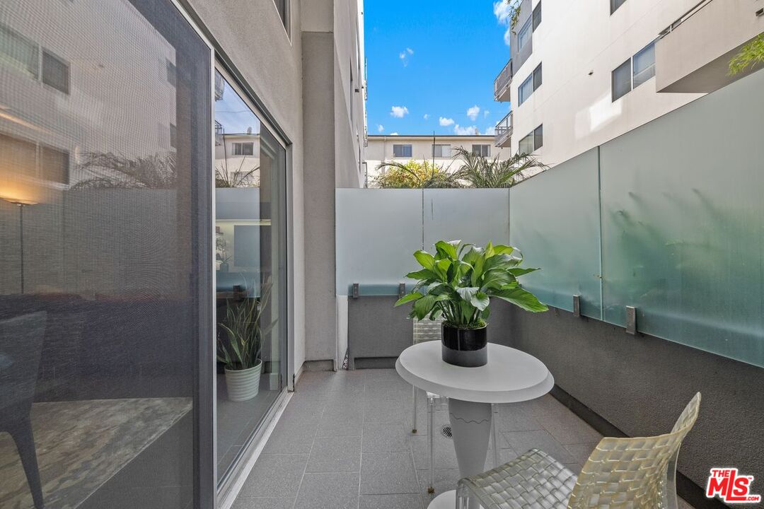1700 Sawtelle Blvd Unit: 115