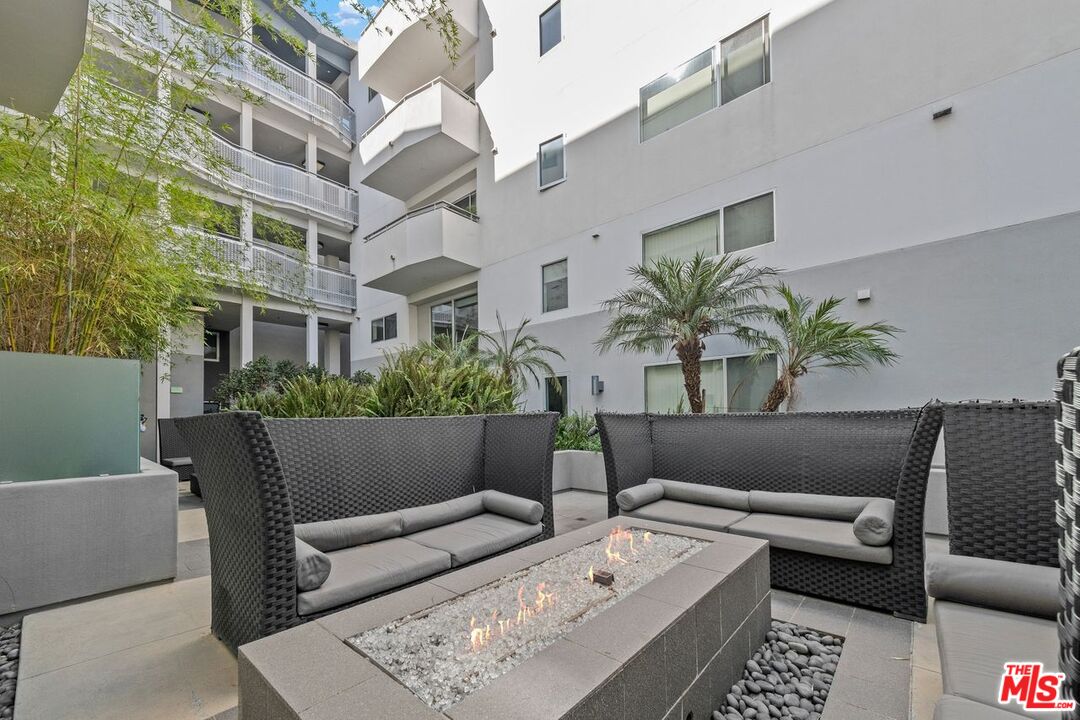 1700 Sawtelle Blvd Unit: 115