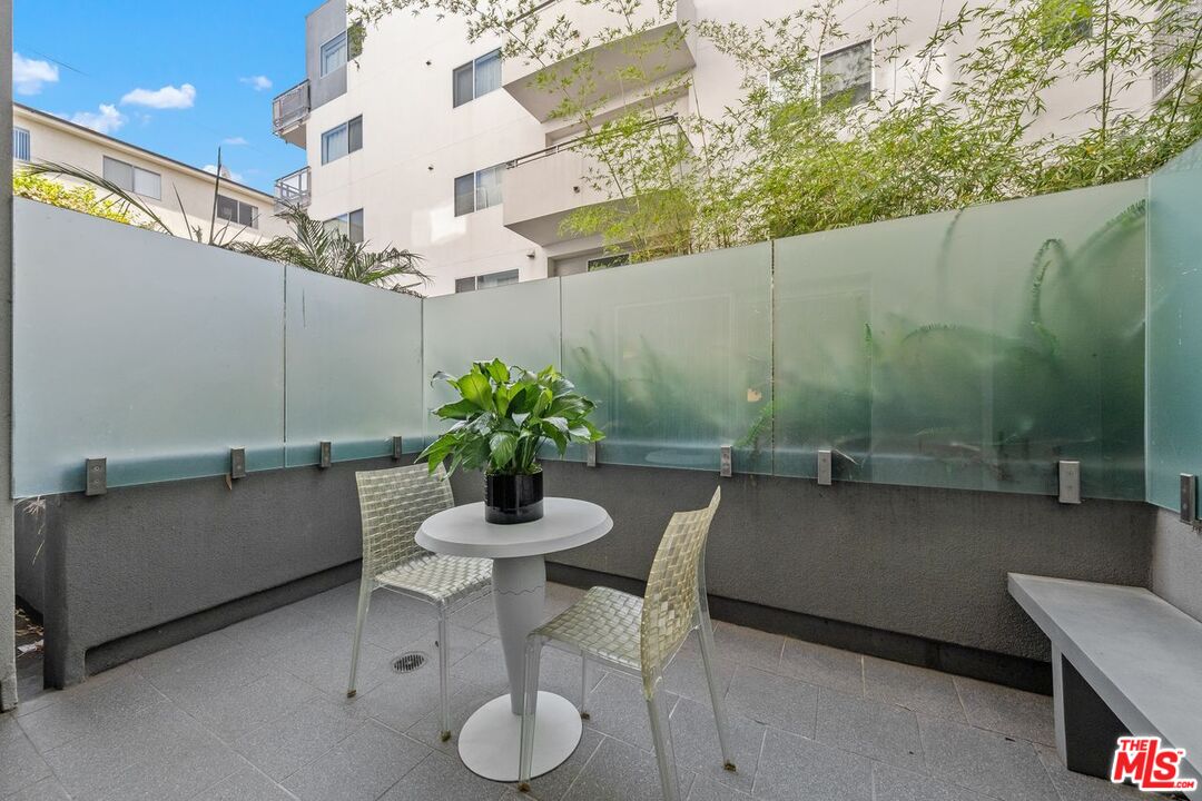 1700 Sawtelle Blvd Unit: 115