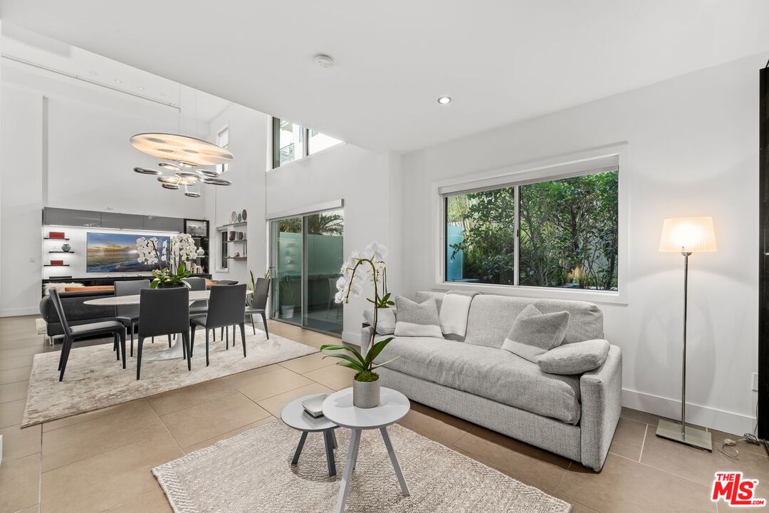 1700 Sawtelle Blvd Unit: 115