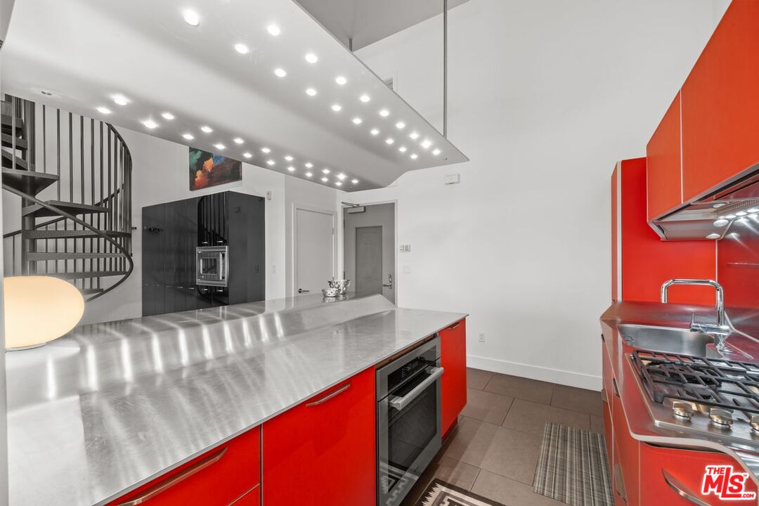 1700 Sawtelle Blvd Unit: 115