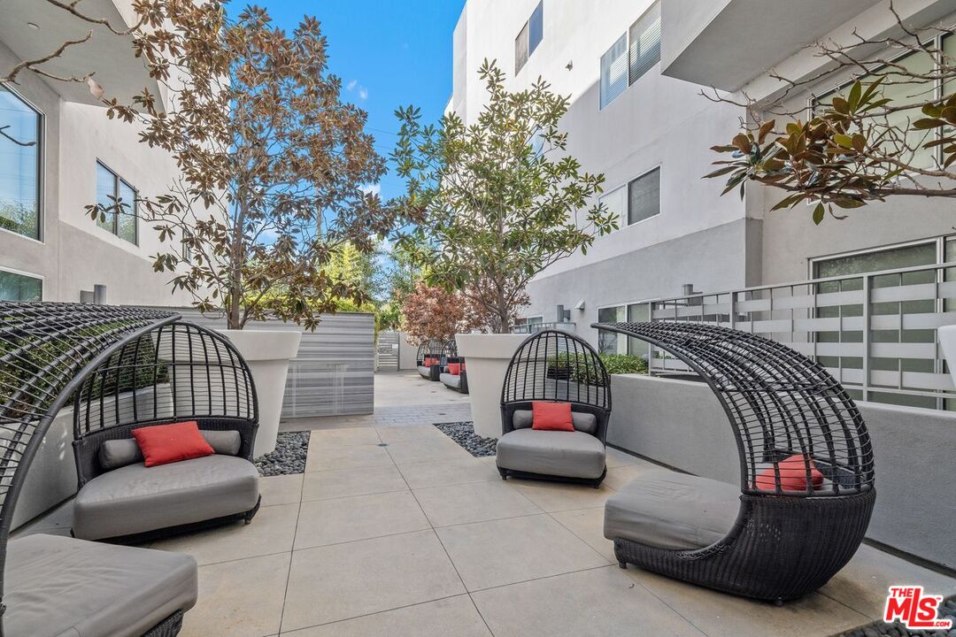 1700 Sawtelle Blvd Unit: 115