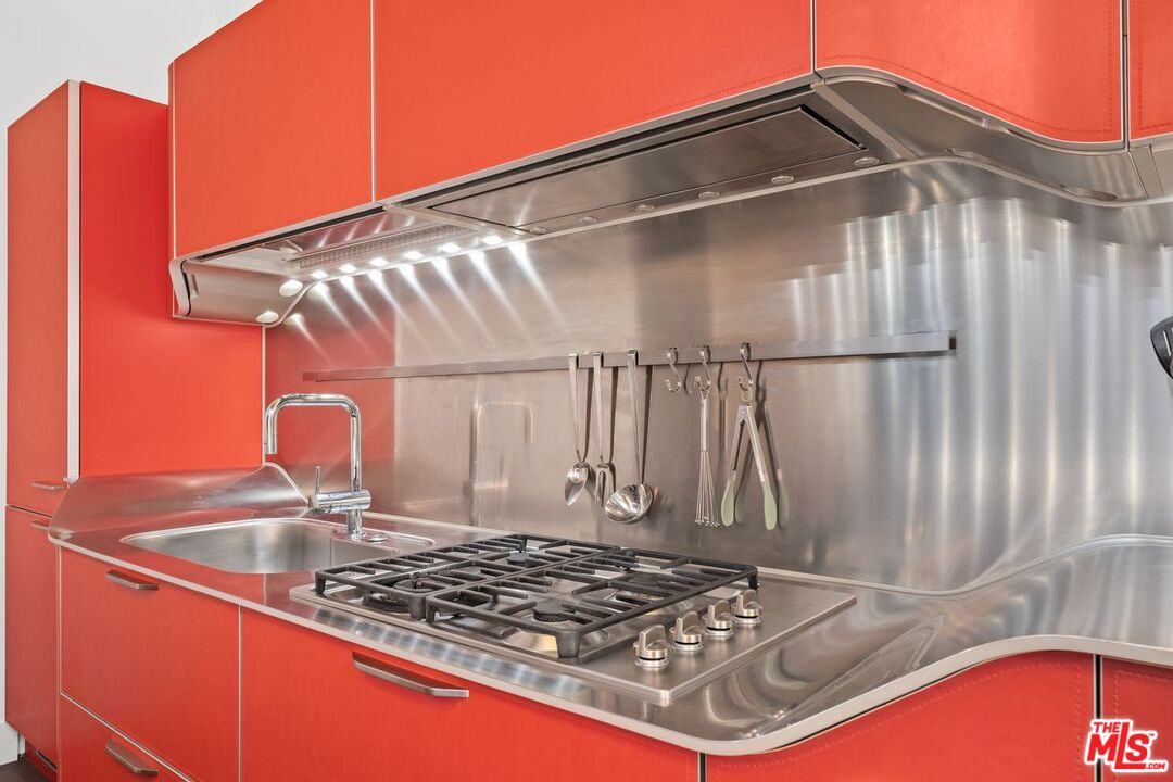 1700 Sawtelle Blvd Unit: 115