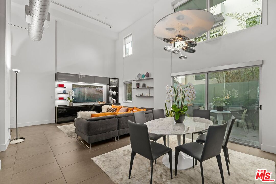 1700 Sawtelle Blvd Unit: 115