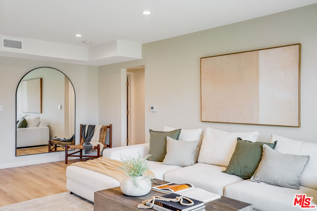 1470 Rexford Dr Unit: 101