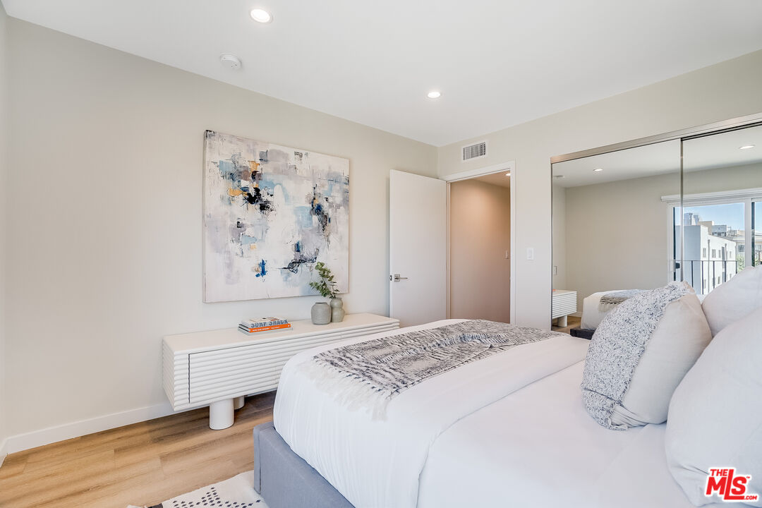 1470 Rexford Dr Unit: 101