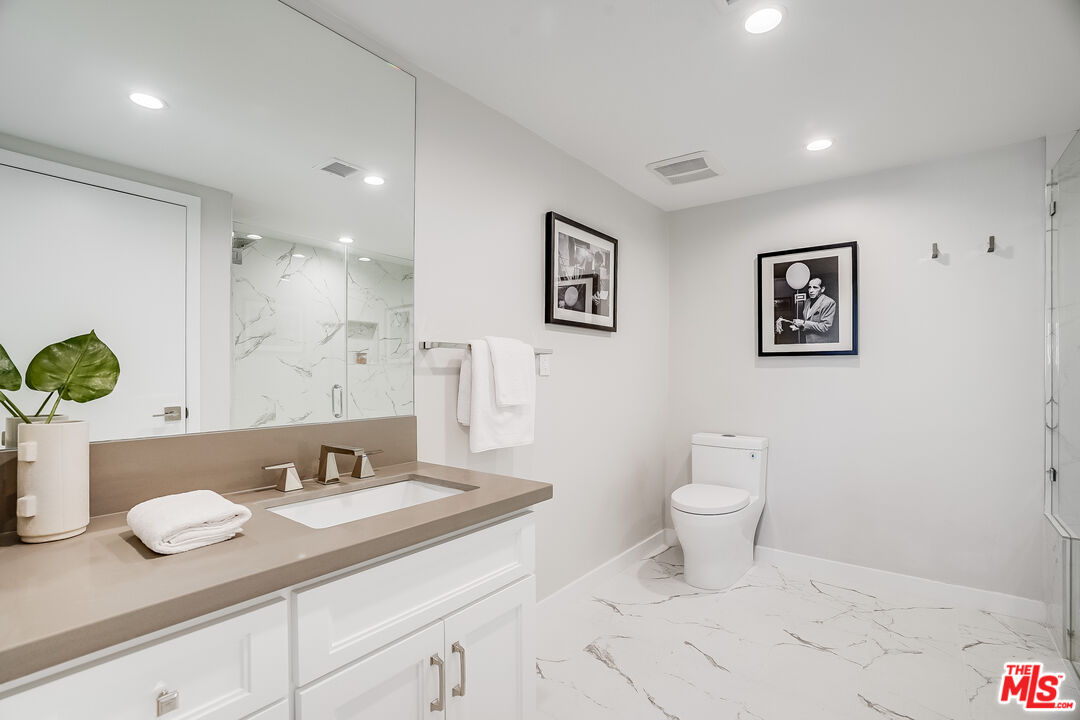 1470 Rexford Dr Unit: 101