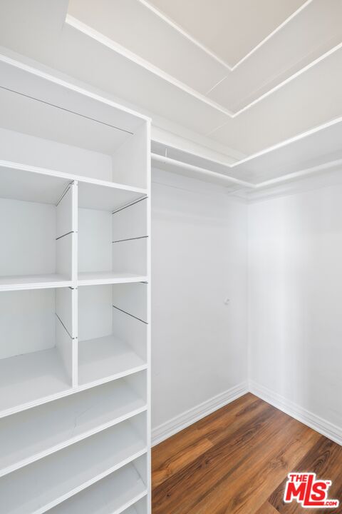 8724 Shoreham Dr Unit: B