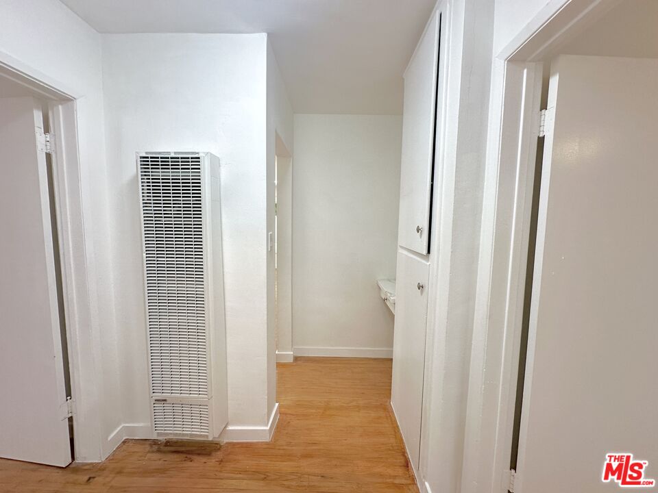 1108 S Sherbourne Dr Unit: 3