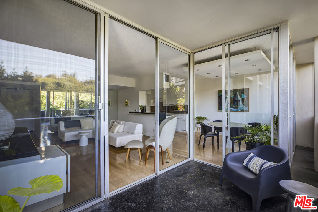 4411 Los Feliz Blvd Unit: 306