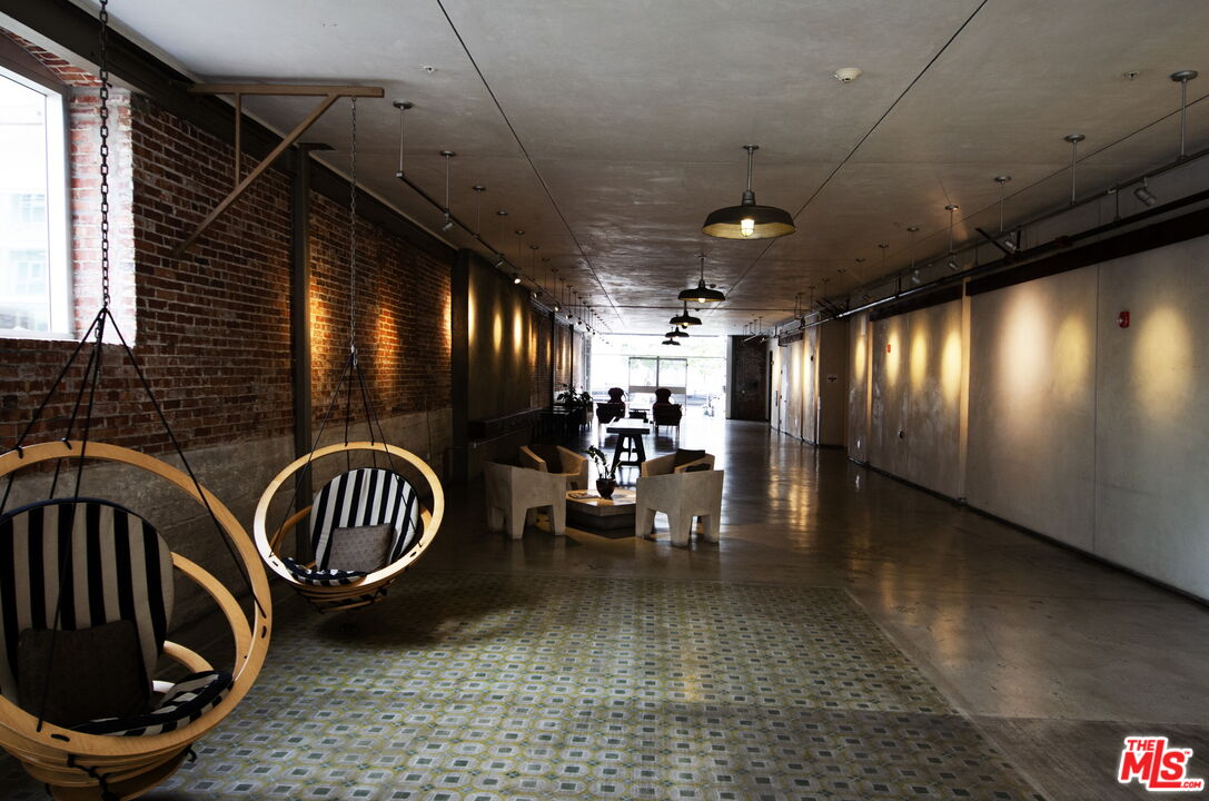 527 Molino St Unit: 217