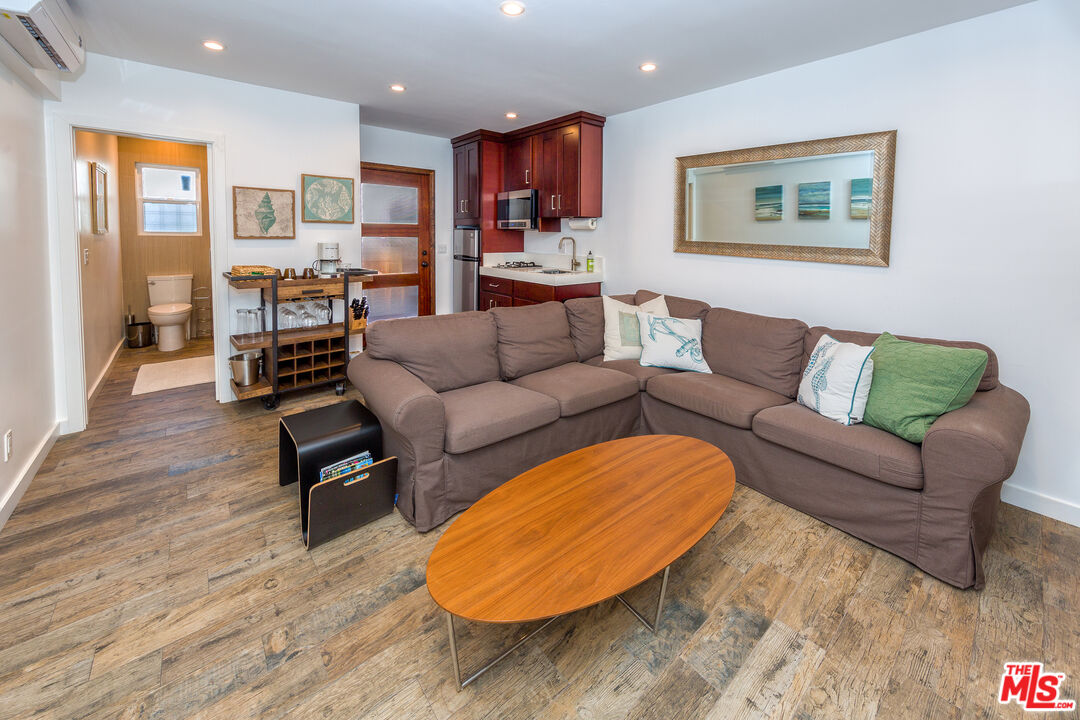 38 Sunset Ave Unit: A