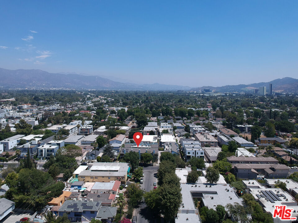 5100 Riverton Ave Unit: 14