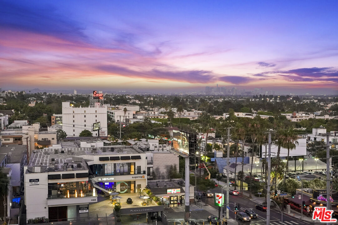 1100 Alta Loma Rd Unit: 904