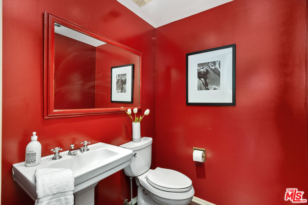 10550 Wilshire Blvd Unit: 305