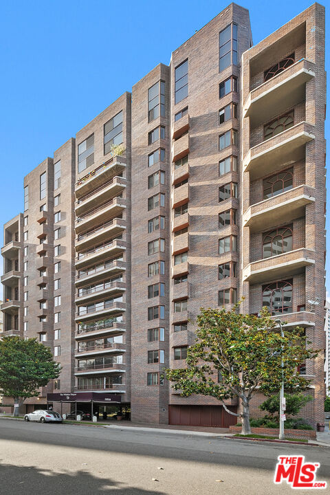 10550 Wilshire Blvd Unit: 305