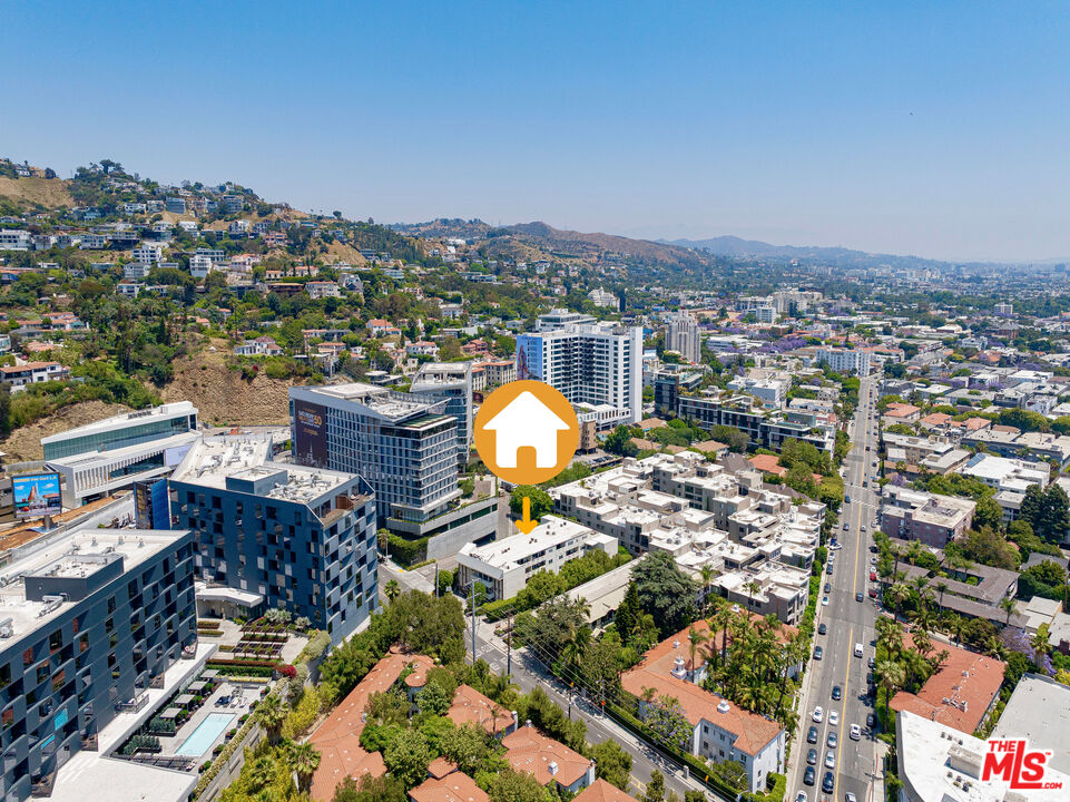 1228 N La Cienega Blvd Unit: 205