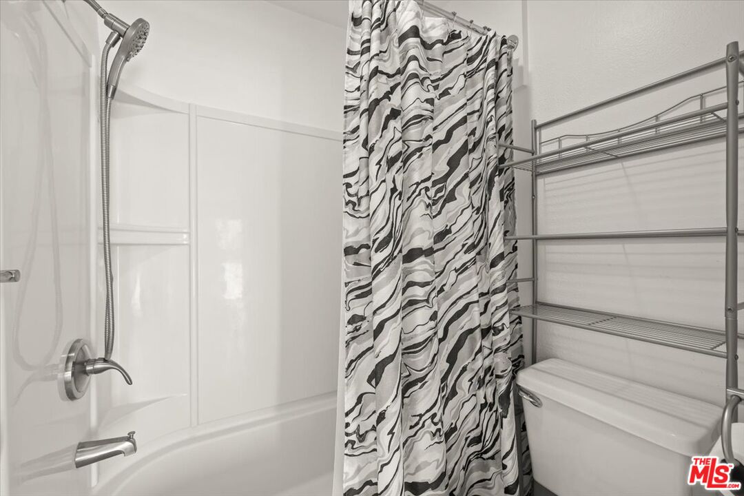 15015 Sherman Way Unit: 316